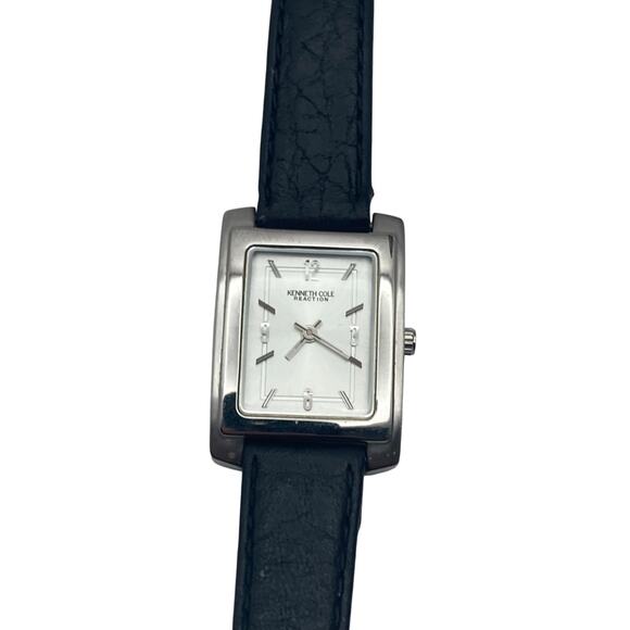 Kenneth Cole Reaction Women's Watch 22mm - Adjustable Leather Band - New Battery - Picture 2 of 10